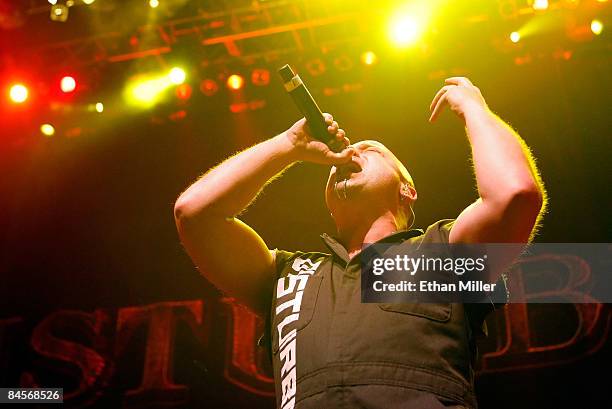 Disturbed Signer 1,611 Draiman Stock Photos, High-Res Pictures, and Images - Getty Images