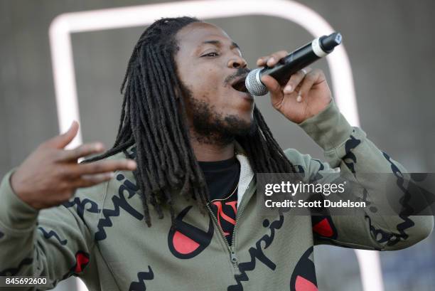 Sir Angel Photos and Premium High Res Pictures - Getty Images