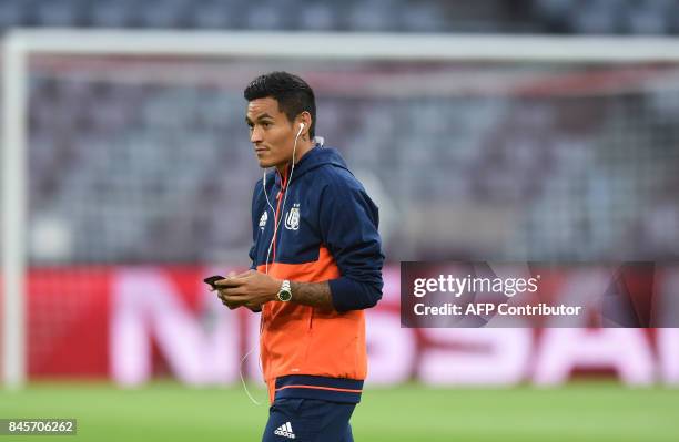 Anderlecht's midfielder Andy Najar from Honduras leaves the stadium after a first visit prior the team training session ahead the first Champions...