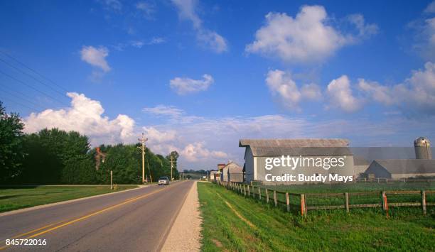 amana, iowa - pole barn stock pictures, royalty-free photos & images