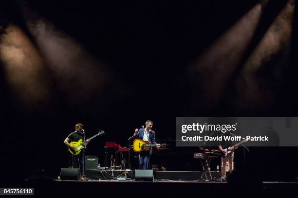 Paul Noonan from Bell X1 opens for Tori Amos at Le Grand Rex on September 11, 2017 in Paris, France.