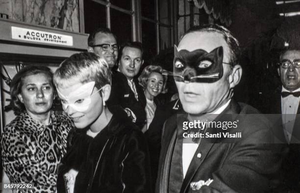 Mia Farrow and Frank Sinatra at Truman Capote BW Ball on November 28, 1966 in New York, New York.