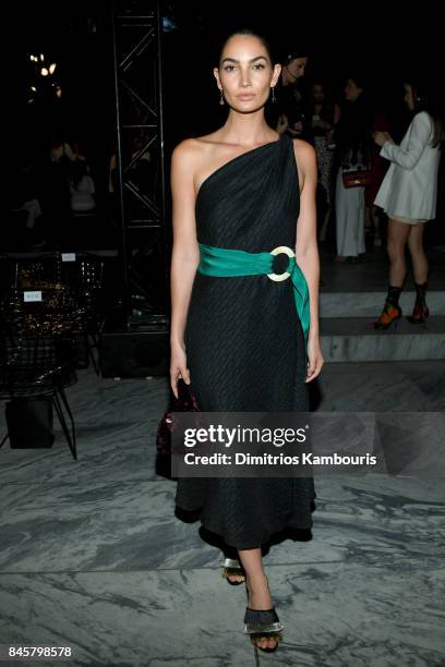 Lily Aldridge attends Oscar De La Renta fashion show during New York Fashion Week on September 11, 2017 in New York City.