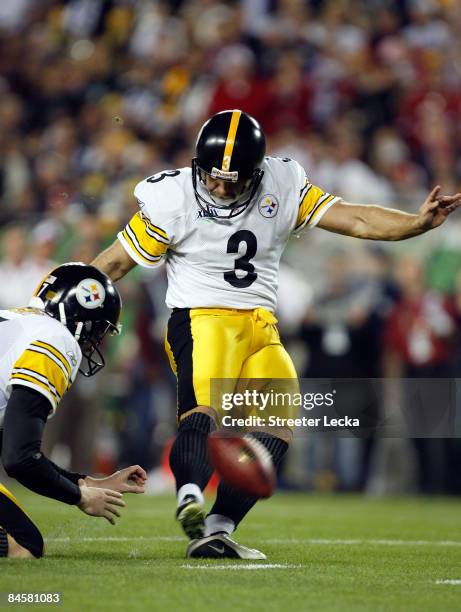 Jeff Reed Kick Kicker Jeff Reed of the Pittsburgh Steelers successfully kicks a ...