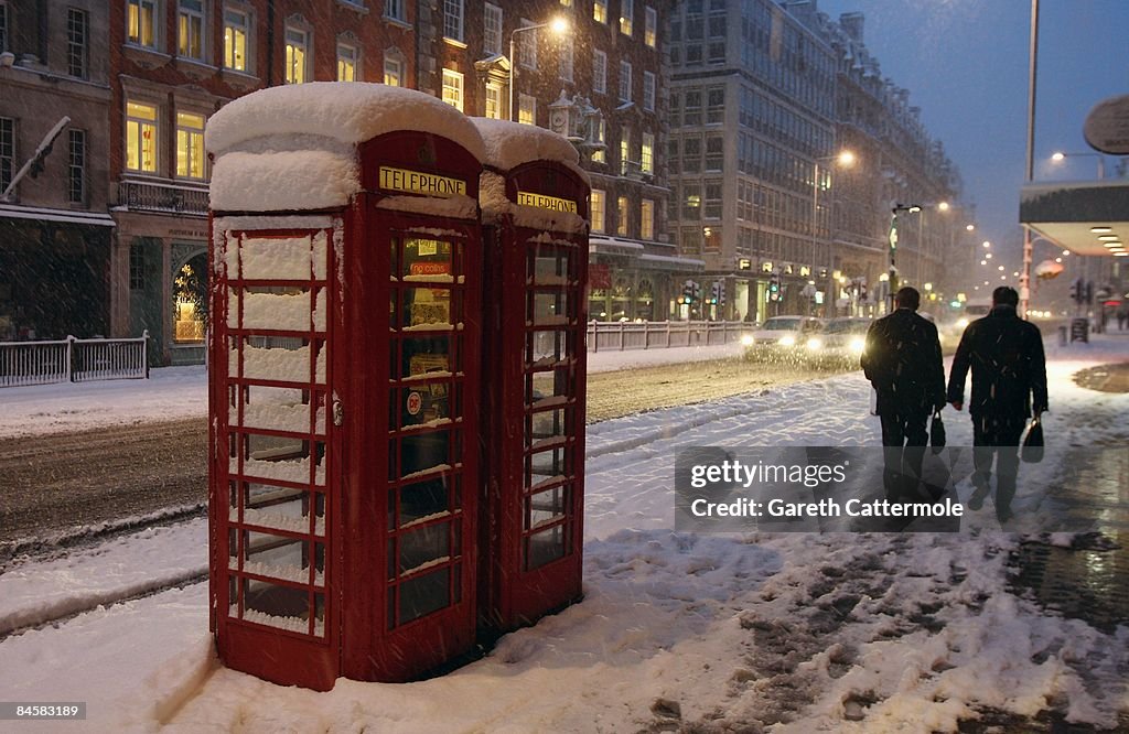 Heavy Snow Falls Across United Kingdom
