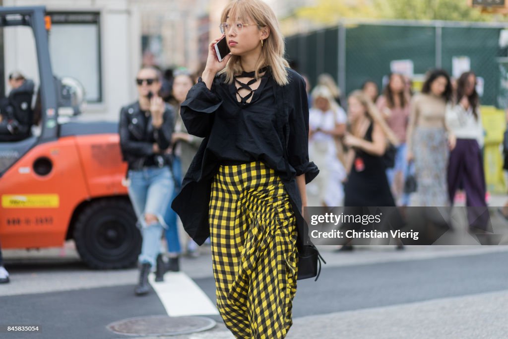 New York Fashion Week - Street Style - Day 5