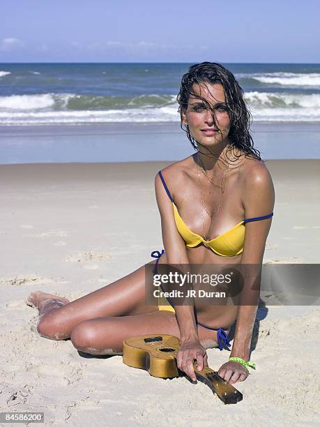 Swimsuit Issue 2007: Model Fernanda Motta poses for the 2007 Sports Illustrated swimsuit issue on August 28, 2006 at Txai Resort, in Itacare, Bahia,...
