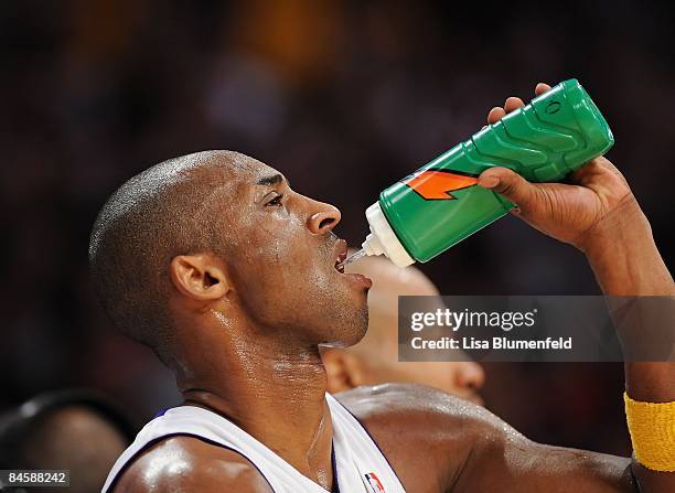 Kobe Bryant of the Los Angeles Lakers drinks water during the game against the San Antonio Spurs at Staples Center on January 25, 2009 in Los...