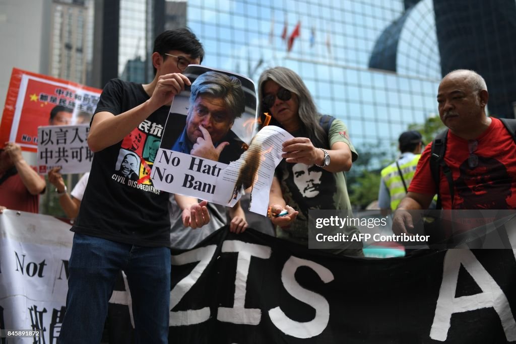 HONG KONG-US-CHINA-BANNON-POLITICS-SPEECH-PROTEST