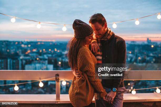 city couple - romantic activity stock pictures, royalty-free photos & images