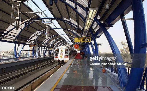 Vishwavidyalaya Metro Station Photos And Premium High Res Pictures vishwavidyalaya-metro-station-photos-and-premium-high-res-pictures