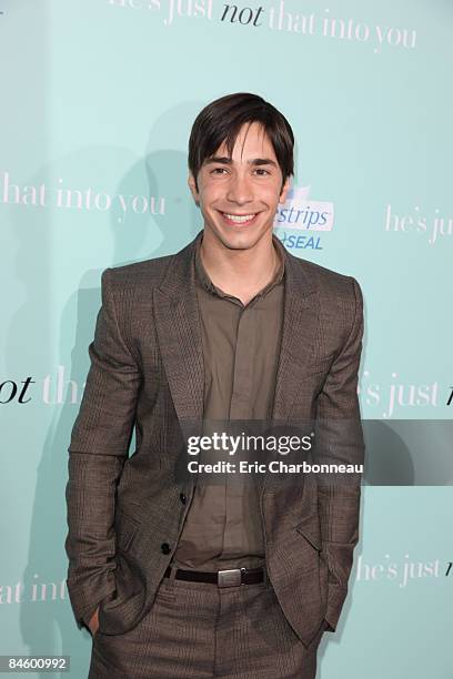 Justin Long at the World Premiere of New Line Cinema's 'He's Just Not That Into You' on February 02, 2009 at the Grauman's Chinese Theatre in Los...