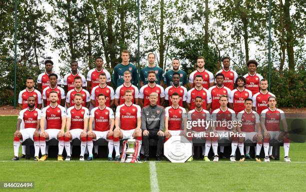 Back row : Ainsley Maitland-Niles, Eddie Nketiah, Jeff Reine-Adelaide, Matt Macey, Petr Cech, David Ospina, Calum Chambers, Chuba Akpom, Reiss...