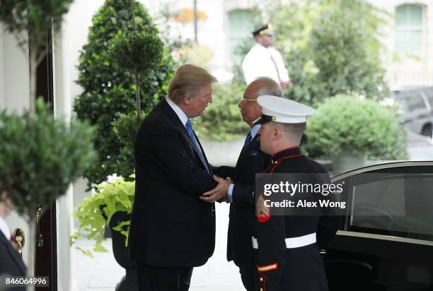 U Razak 660 Malaysia Donald Trump Stock Photos, High-Res Pictures, and Images ...