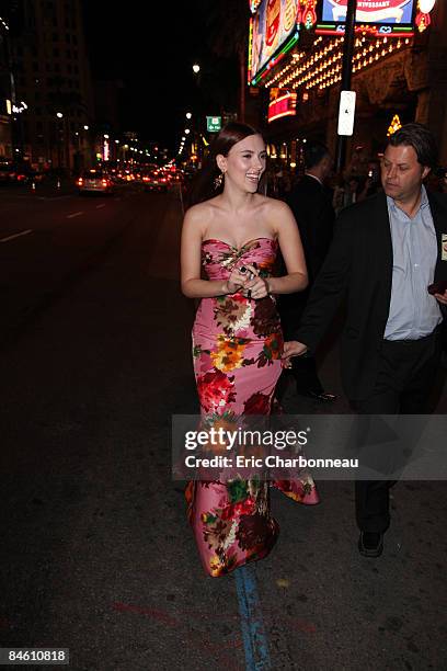 Scarlett Johansson at the World Premiere of New Line Cinema's 'He's Just Not That Into You' on February 02, 2009 at the Grauman's Chinese Theatre in...