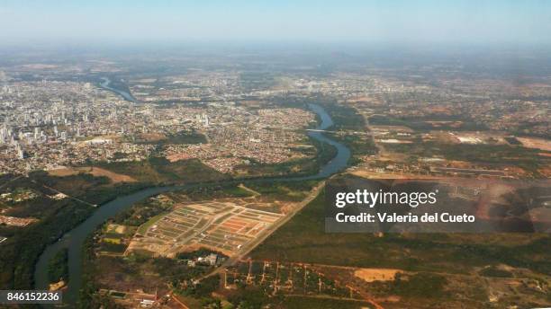 cuiabá river - cuiaba river stockfoto's en -beelden