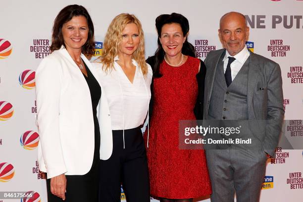 Ilse Aigner, Veronica Ferres, Bettina Reitz and Heiner Lauterbach during the 'Unter deutschen Betten' premiere at Mathaeser Filmpalast on September...