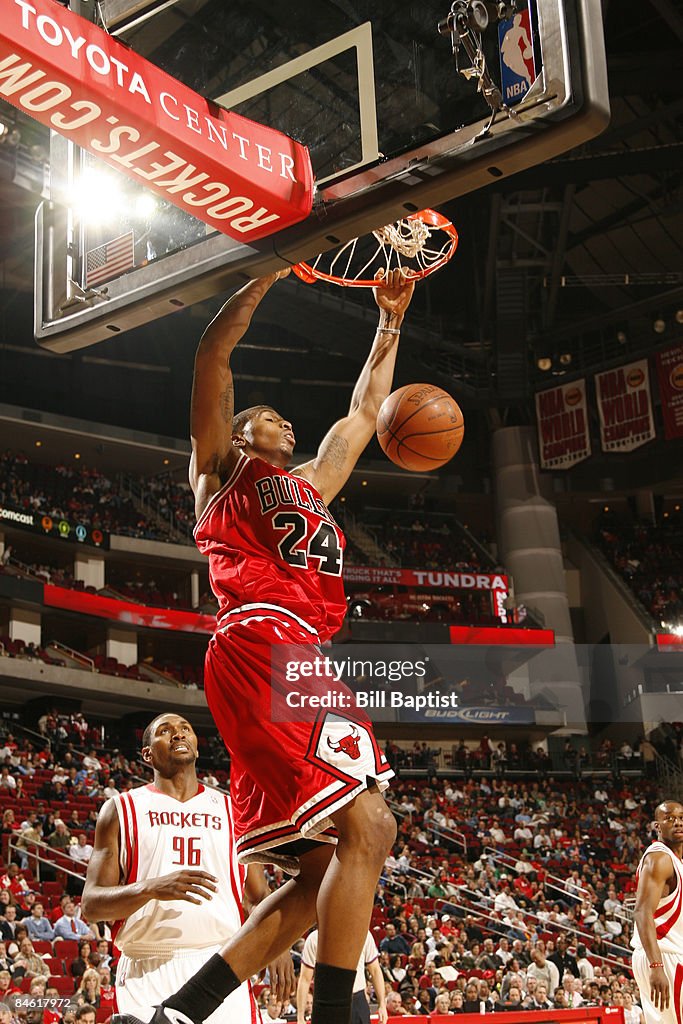 Tyrus Thomas of the Chicago Bulls shoots the ball against the Houston ...
