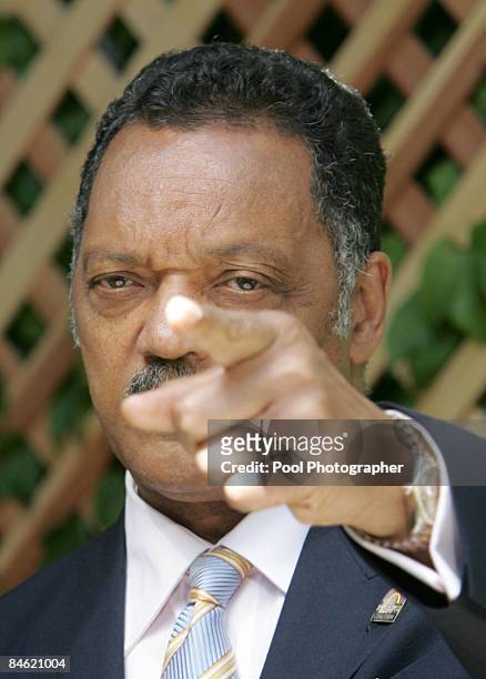Reverend Jesse Jackson speaks to media during the third full day of jury deliberations at the Michael Jackson child molestation trial at the Santa...
