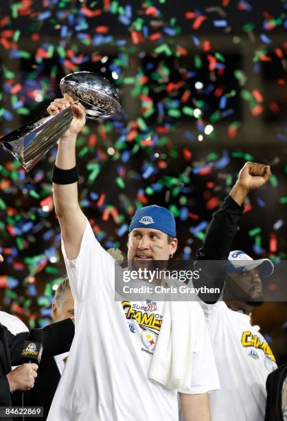 Quarterback Ben Roethlisberger and head coach Mike Tomlin of the Pittsburgh Steelers celebrates with the Vince Lombardi trophy after they defeated...