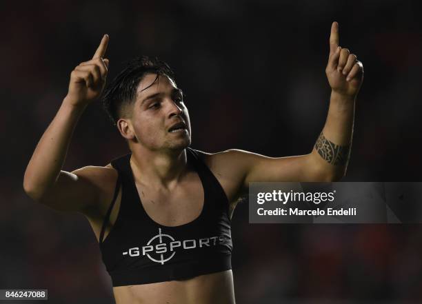 Martin Benitez of Independiente celebrates after scoring the second goal of his team during a second leg match between Independiente and Atletico...