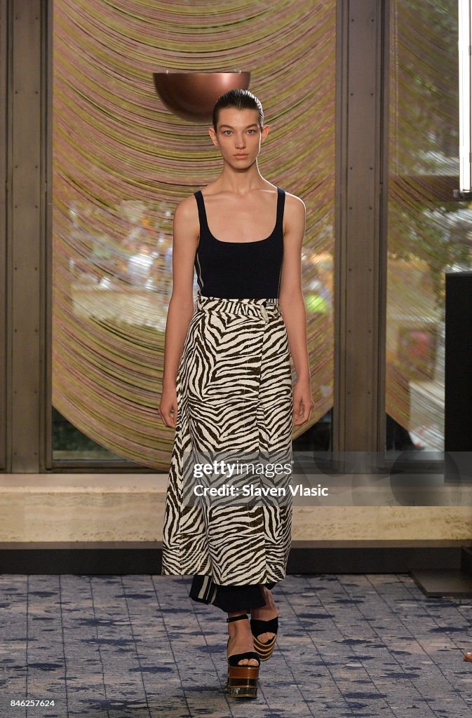 Gabriela Hearst - Runway - September 2017 - New York Fashion Week