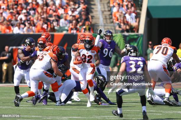 Cincinnati Bengals running back Jeremy Hill carries the ball during the NFL game against the Baltimore Ravens and the Cincinnati Bengals on September...