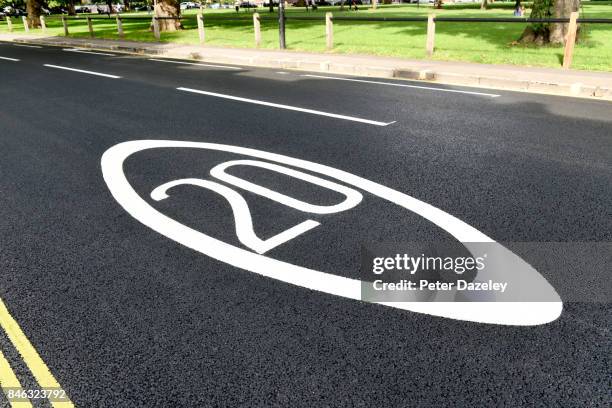 20mph road sign - parsons green stock pictures, royalty-free photos & images