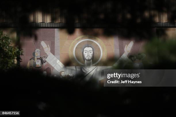 Touchdown Jesus Rip 165 Notre Dame Touchdown Jesus Stock Photos, High-Res Pictures, and ...