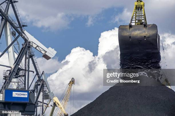 Crane unloads the first shipment of anthracite coal from U.S. Supplier XCoal Energy & Resources LLC, for state energy firm Centrenergo PJSC, onto the...