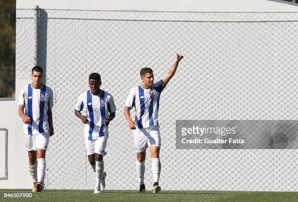 FC Porto forward Madi Queta with Besiktas midfielder Erdem Secgin News  Photo - Getty Images