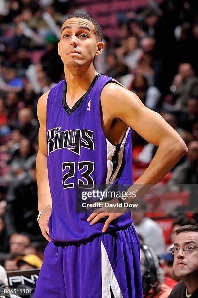 Kevin Martin of the Sacramento Kings looks up during during the game against the New Jersey Nets on January 5, 2009 at the Izod Center in East...