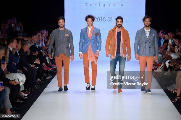 Models walks the runway at the Giovane Gentile show during Mercedes-Benz Istanbul Fashion Week September 2017 at Zorlu Center on September 13, 2017...