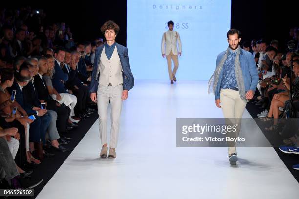 Models walks the runway at the Giovane Gentile show during Mercedes-Benz Istanbul Fashion Week September 2017 at Zorlu Center on September 13, 2017...