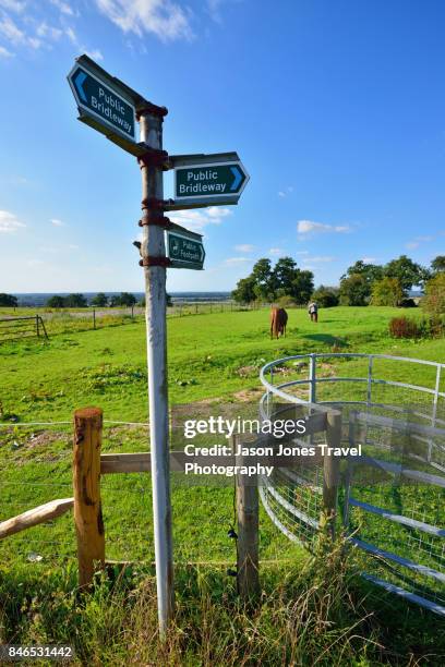 public bridleway signs - hertford hertfordshire stock-fotos und bilder