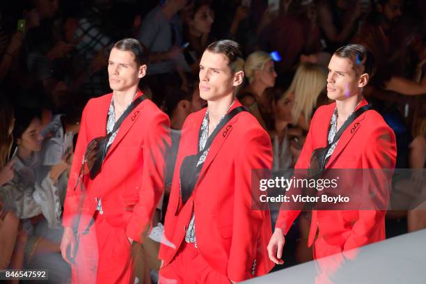 Model walks the runway at the Emre Erdemoglu show during Mercedes-Benz Istanbul Fashion Week September 2017 at Zorlu Center on September 13, 2017 in...