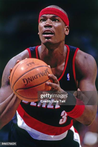 Cliff Robinson of the Portland Trail Blazers shoots against the Minnesota Timberwolves circa 1994 at the Target Center in Minneapolis, Minnesota....