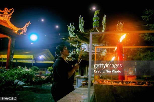 Member of chinese perform a specials prayer during the hungry ghost festivals in Teluk Pulai Klang, Malaysia on September 12, 2017. Photo by Samsul...