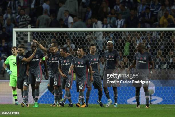 Besiktas players celebrates Besiktas third goal scored by Besiktas midfielder Gary Medel during the match between FC Porto v Besiktas JK for the UEFA...