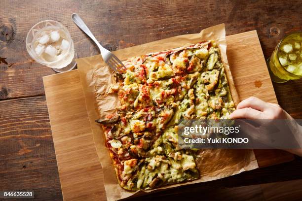 fotos e imágenes de Pizza Cuadrada - Getty Images fotos e imágenes de Pizza Cuadrada - Getty Images