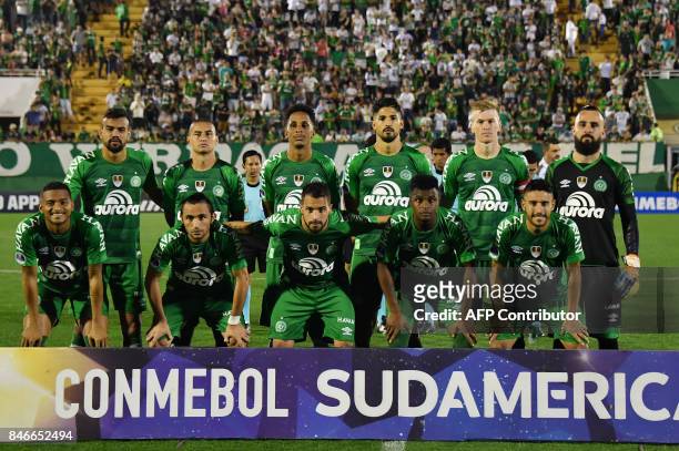 Brazil's Chapecoense team pose for pictures before the start of the 2017 Copa Sudamericana football match against Brazil's Flamengo held at Arena...