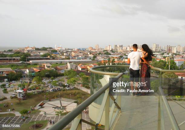 a couple enjoying the view in amazon,brazil - amazon jungle girl stockfoto's en -beelden