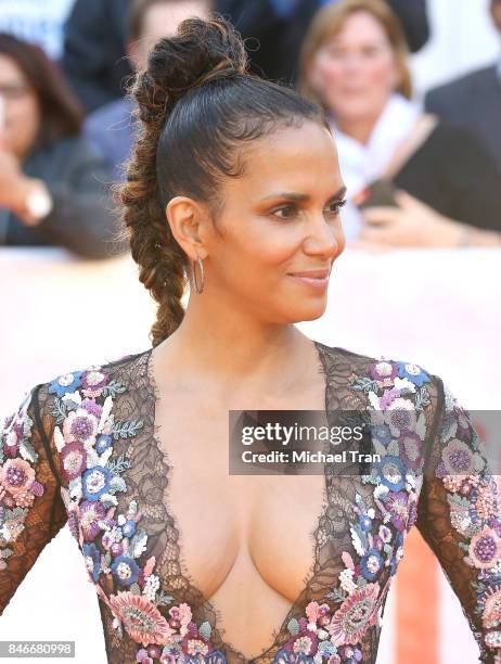 Halle Berry arrives to the "Kings" premiere - 2017 TIFF - Premieres, Photo Calls and Press Conferences held on September 13, 2017 in Toronto, Canada.