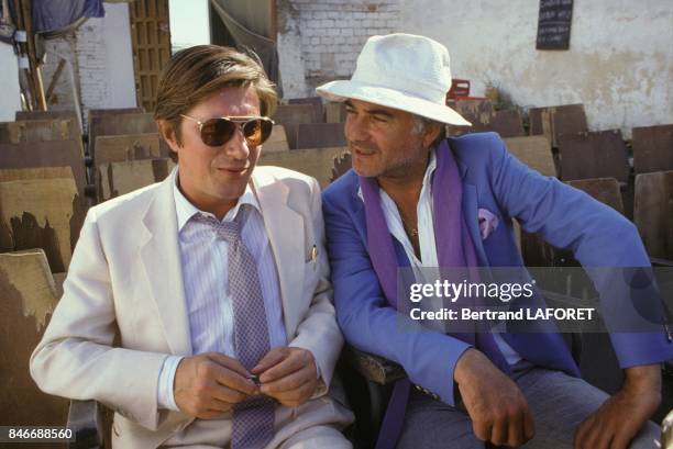 Jacques Dutronc et Jean-Claude Brialy sur le plateau du film Sarah realisé par Maurice Dugowson le 29 juillet 1981 en Espagne.