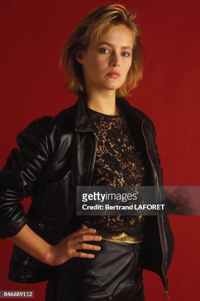 Close up Gabrielle Lazure, actrice canadienne le 12 decembre 1982 a Paris, France.