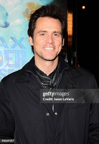 Actor Jim Carrey attends the premiere of "Under the Sea 3-D" at IMAX Theater at the California Science Center on February 5, 2009 in Los Angeles,...