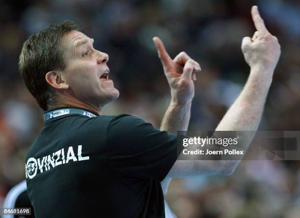 Head coach Alfred Gislason of Kiel gestures during the Handball Bundesliga match between THW Kiel and HBW Balingen-Weilstetten at the Sparkassen...