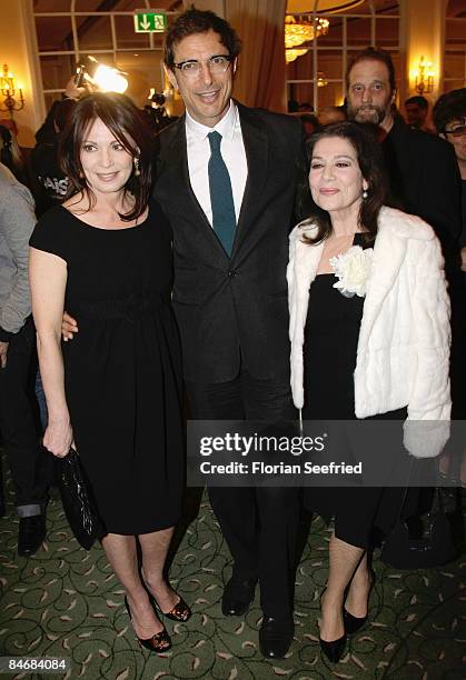 Actors Iris Berben, Jeff Goldblum and Hannelore Elsner attend the 'Adam Resurrected' Private Dinner as part of the 59th Berlin Film Festival at the...