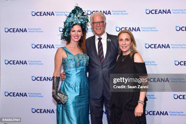 Leslie Zemeckis, Ted Danson and Susan Rockefeller attend the Oceana New York Gala at Blue Hill at Stone Barns on September 13, 2017 in Tarrytown, New...