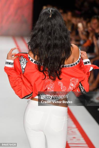 Model walks the runway at the DB Berdan show during Mercedes-Benz Istanbul Fashion Week September 2017 at Zorlu Center on September 14, 2017 in...